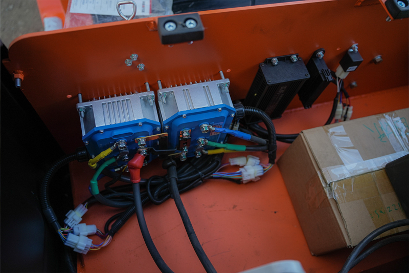 Вилочный электрический погрузчик SIBTRIKE SF4 LIGHT 20.3LA 2000 кг