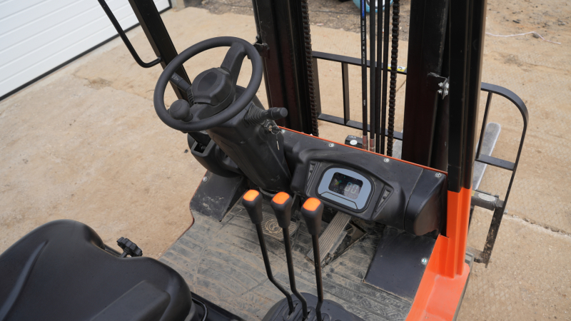 Вилочный электрический погрузчик SIBTRIKE SF4 LIGHT 15.3LA 1500 кг (Уценка)