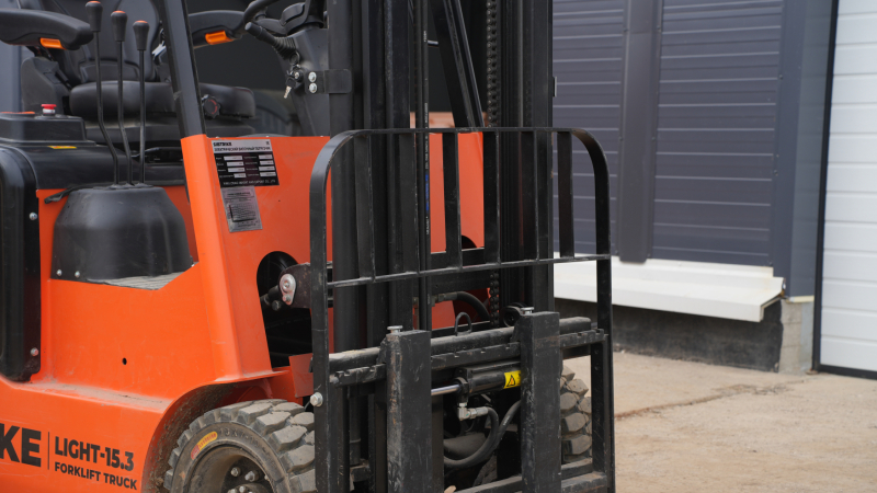 Вилочный электрический погрузчик SIBTRIKE SF4 LIGHT 15.3LA 1500 кг (Уценка)