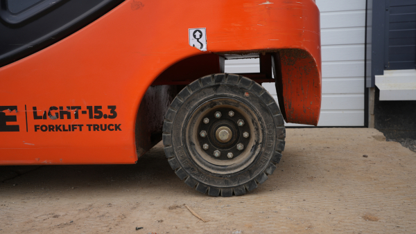 Вилочный электрический погрузчик SIBTRIKE SF4 LIGHT 15.3LA 1500 кг (Уценка)